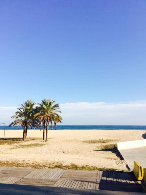 Apartamento ático en el casco antiguo Mataró Esterno foto